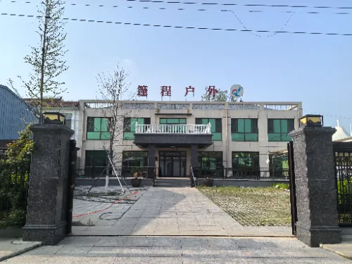 Tangshan Pengcheng Outdoor: sfruttare il commercio estero per creare nuovi orizzonti; Potenziare l’espansione globale attraverso la produzione intelligente